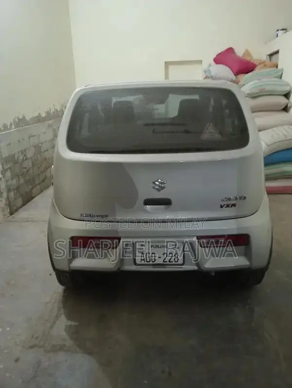 Suzuki Alto: Compact Family Hatchback with Excellent Fuel Efficiency