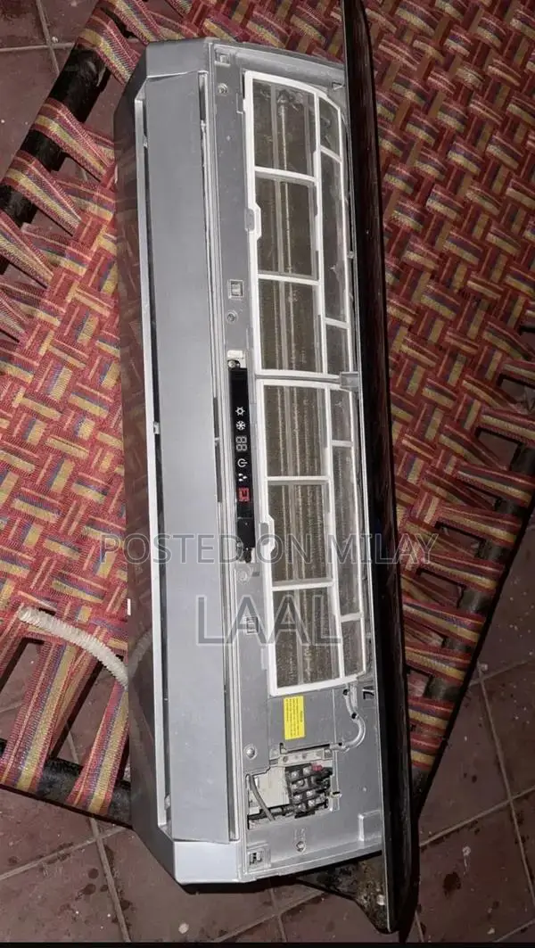 Gree 1.3 Ton Inverter Air Conditioner - Grey