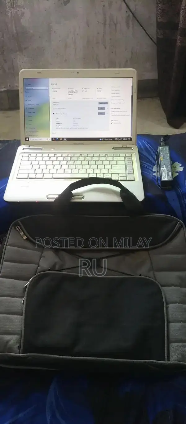 Toshiba L740 Laptop - Core i5, 256GB SSD, Windows 10