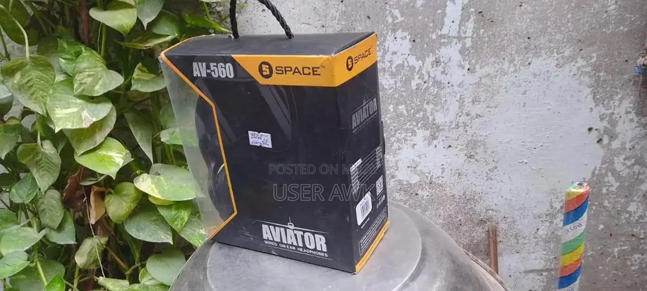 Space Aviator AV-560 Wired On-Ear Headphones with Mic