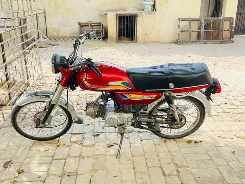 High-Speed HS70 Motorcycle - 2016 Model