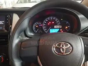 Toyota Yaris GLi Compact Sedan CVT Automatic