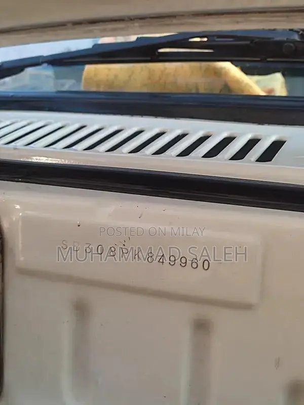 Suzuki Mehran VXR 2005 CNG Sedan - Showroom Condition