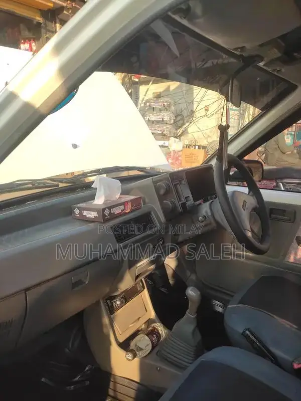 Suzuki Mehran VXR 2005 CNG Sedan - Showroom Condition