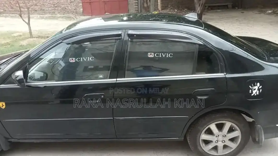 2005 Honda Civic EXi Sedan - Well Maintained Reliable Vehicle