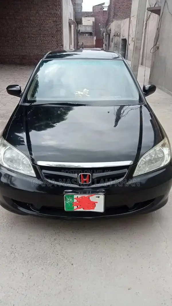 2005 Honda Civic EXi Sedan - Well Maintained Reliable Vehicle