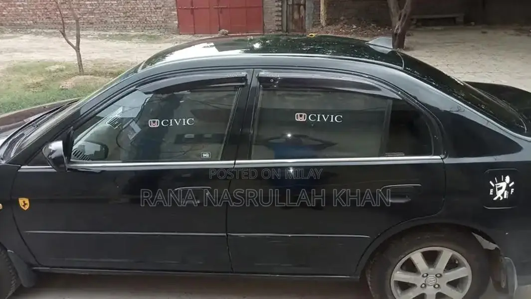 2005 Honda Civic EXi Sedan - Well Maintained Reliable Vehicle