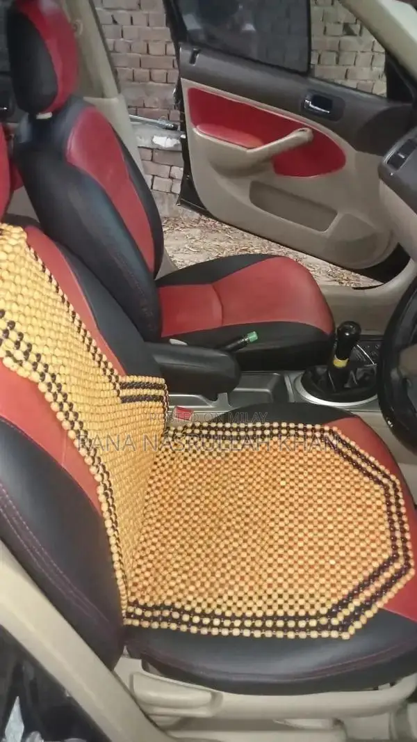 2005 Honda Civic EXi Sedan - Well Maintained Reliable Vehicle