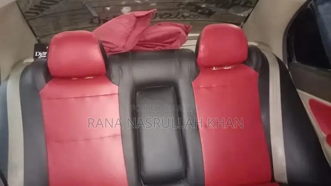 2005 Honda Civic EXi Sedan - Well Maintained Reliable Vehicle