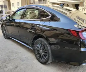 Photo - Hyundai Sonata