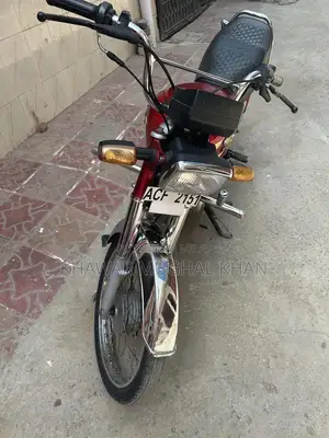 Honda 70 Motorcycle - Low Mileage 2021 Model