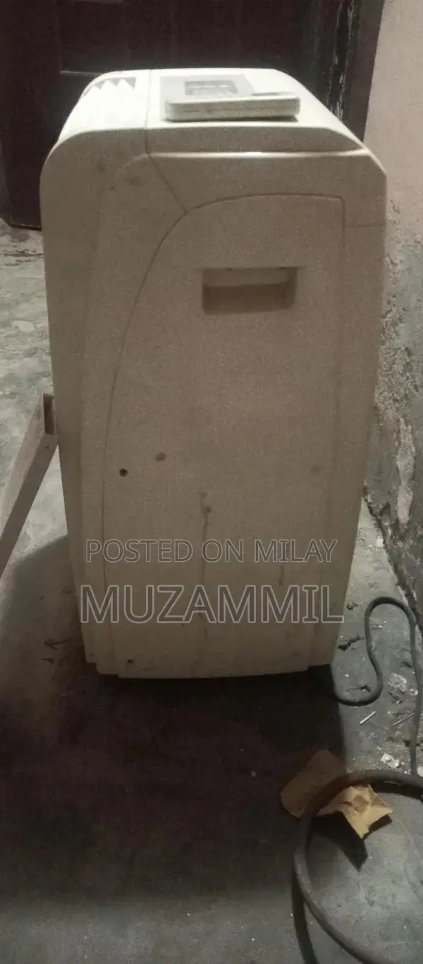 Portable Air Conditioner with Humidifier and Cooling Functions