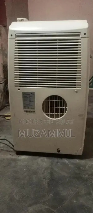 Portable Air Conditioner with Humidifier and Cooling Functions