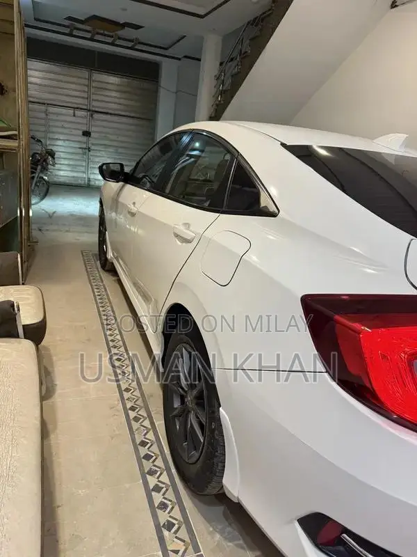 2021 Honda Civic - Automatic Transmission Petrol Sedan