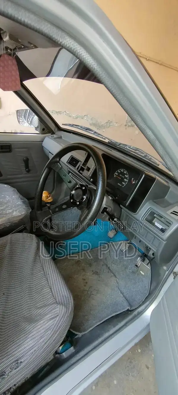 Suzuki Mehran 2005 Compact Sedan