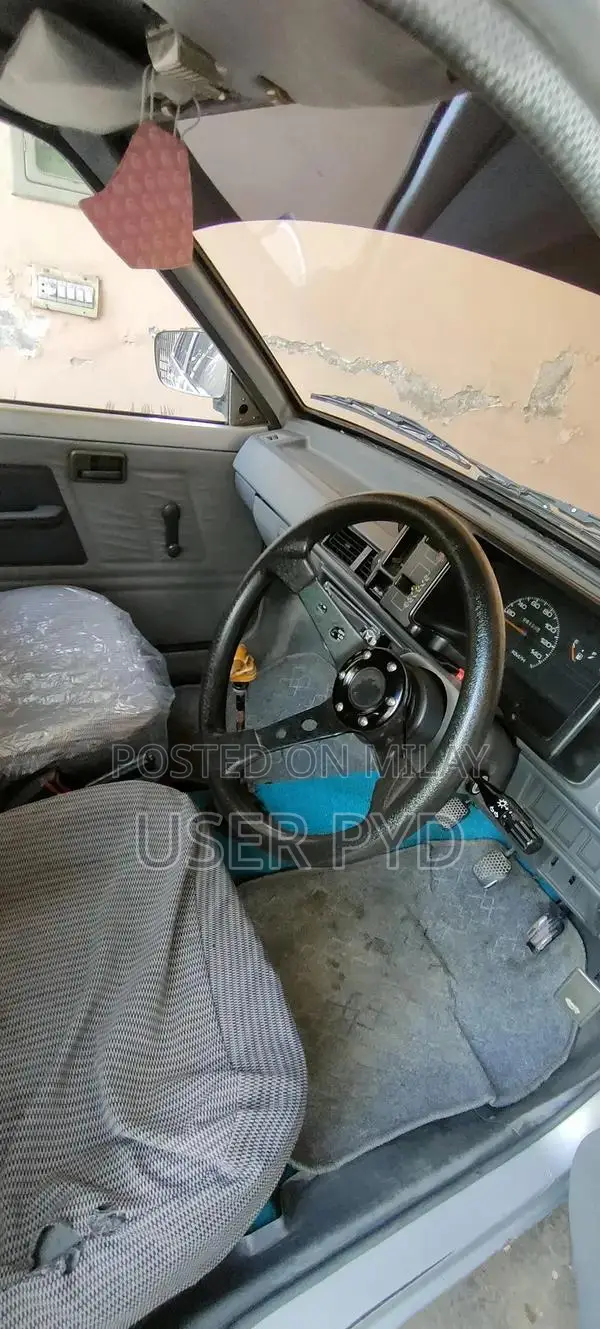 Suzuki Mehran 2005 Compact Sedan