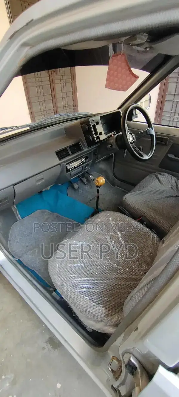 Suzuki Mehran 2005 Compact Sedan