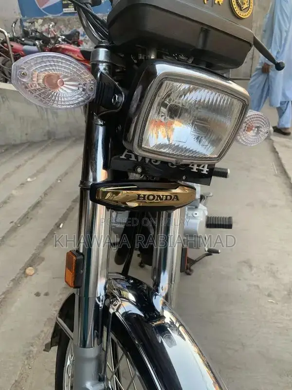 Honda CG 125 Gold Edition Motorcycle