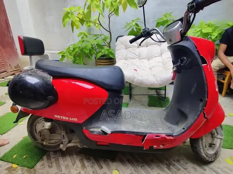 Metro A7 Electric Scooty 2023 - Versatile Urban Mobility Solution