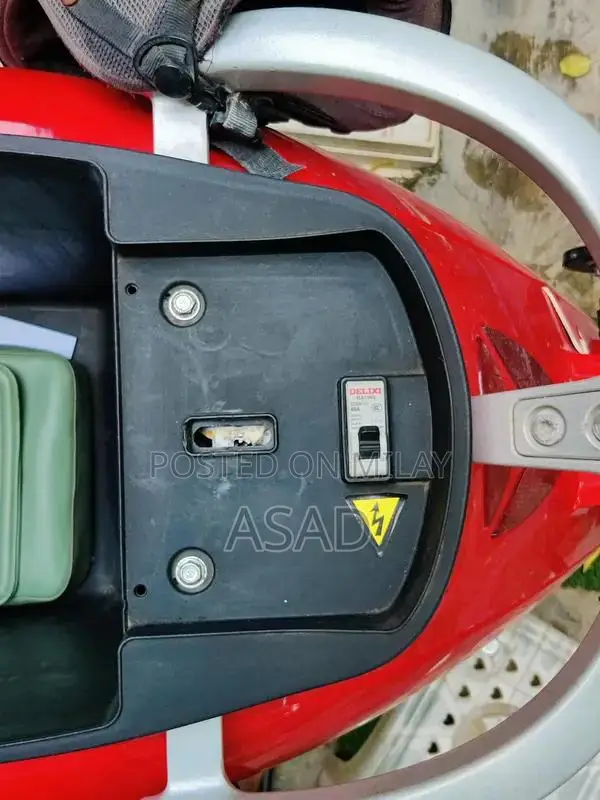 Metro A7 Electric Scooty 2023 - Versatile Urban Mobility Solution