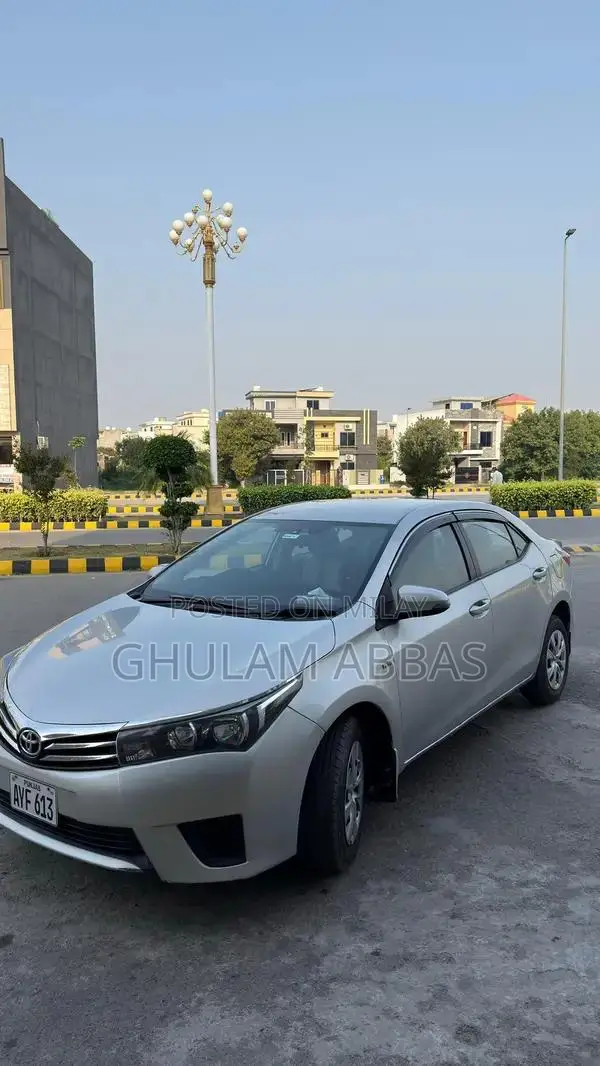 17 Model Sedan Clean Condition Home Used Vehicle