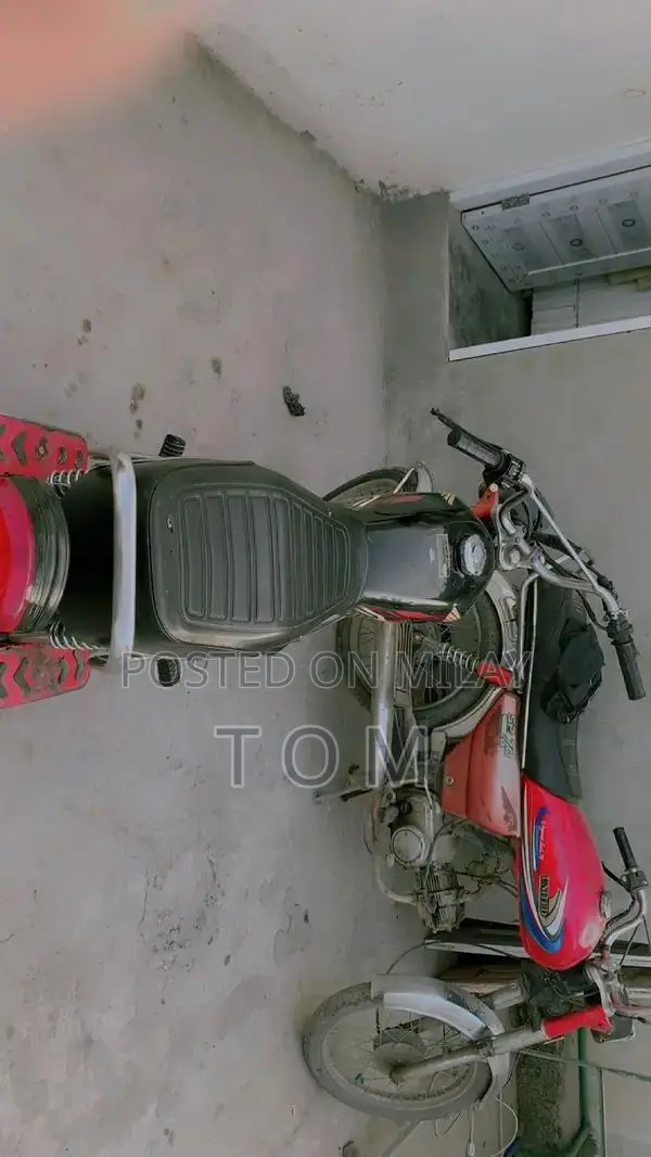 Honda 125cc Motorcycle 2011 Model