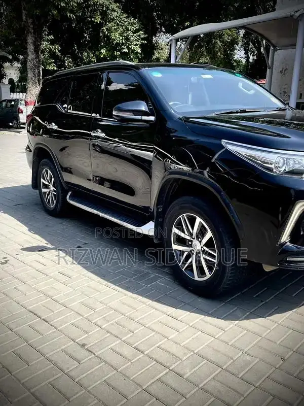 Fortunner V 2020 SUV - Well-Maintained Vehicle