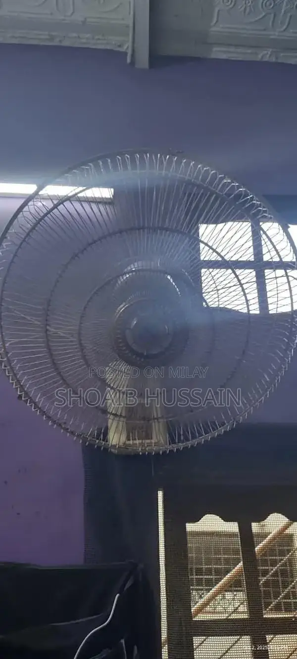 Pak Fan Set of 3 - Nearly New Condition