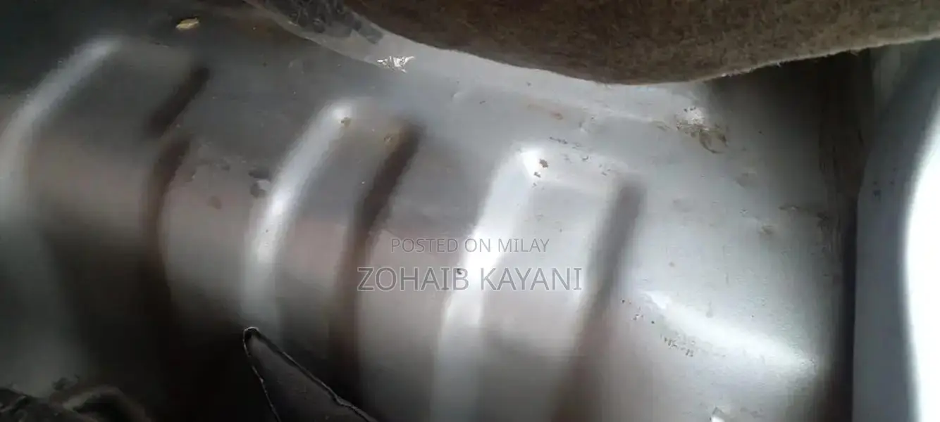 Suzuki Mehran VXR Compact City Car, Reliable Urban Transportation