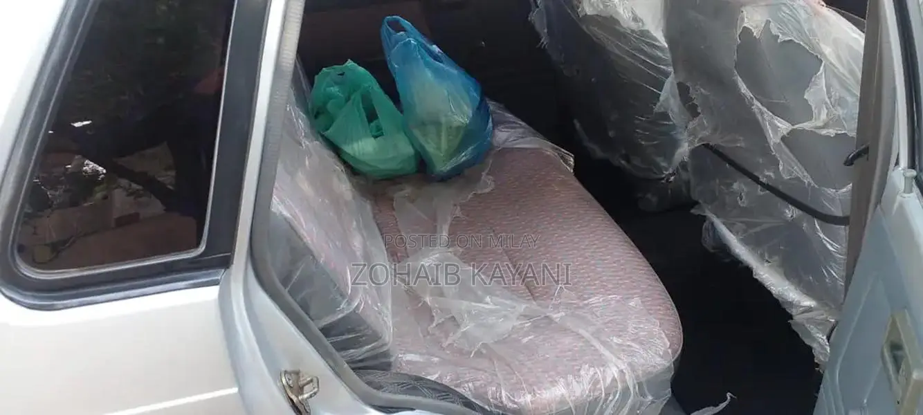 Suzuki Mehran VXR Compact City Car, Reliable Urban Transportation