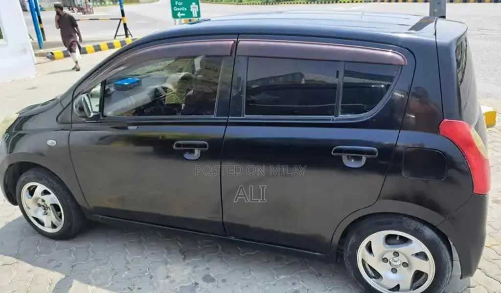 Alto 660cc Japanese Compact Car with Genuine Roof and Pillars