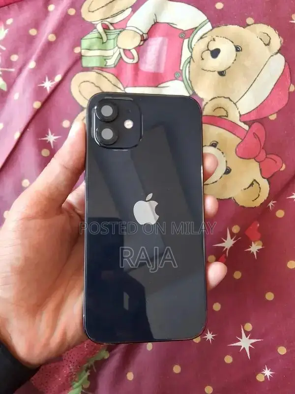 Apple iPhone 12 64GB Smartphone Excellent Condition