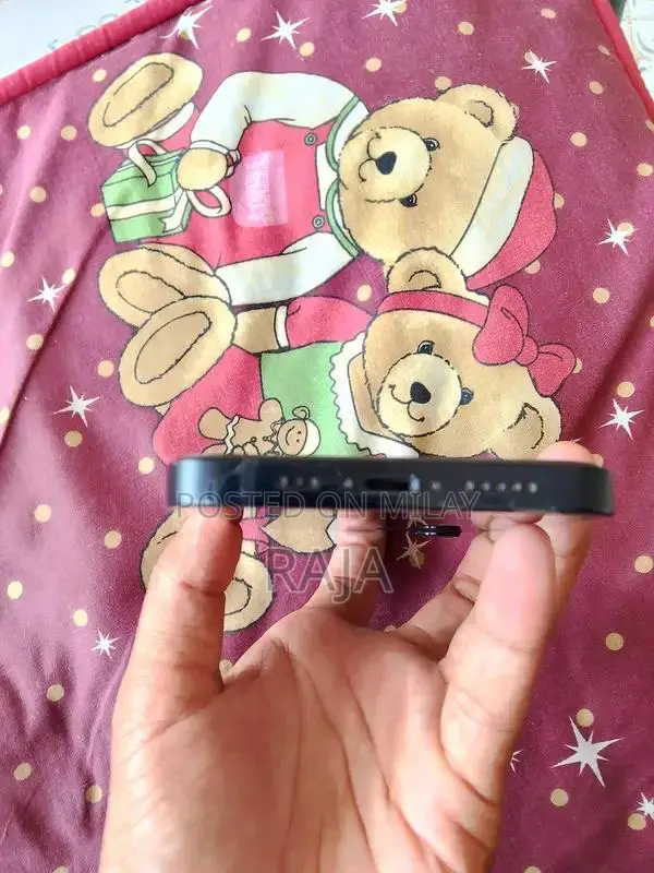 Apple iPhone 12 64GB Smartphone Excellent Condition