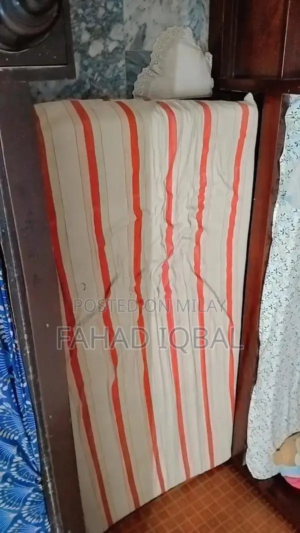 Kids Wooden 3-Tier Bunk Bed with Slide-Out Bed