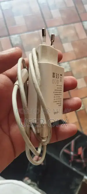 vivo y33s box pulled charger