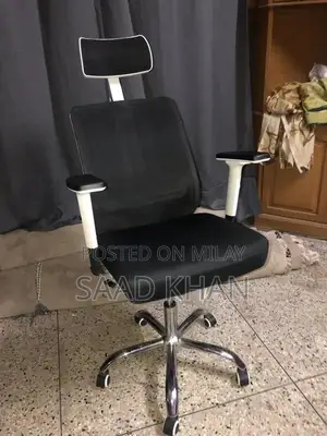 Ergonomic Gaming Chair with Massage Features