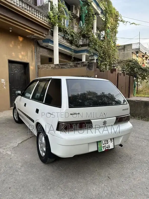 Suzuki Cultus 2015 Compact Sedan