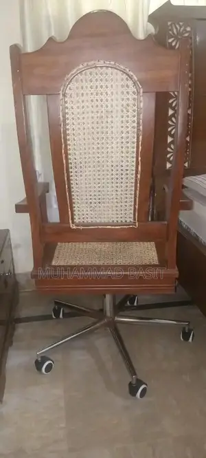 Photo - Adjustable Height Wooden Rolling Office Chair with Wheels