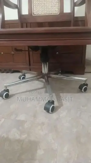 Adjustable Height Wooden Rolling Office Chair with Wheels