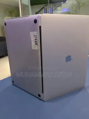 MacBook Pro 2019 - Intel Core i7, 16GB RAM, 512GB SSD