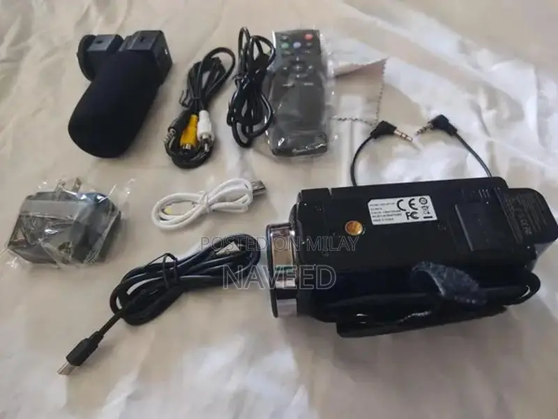 High-Definition Digital Handy Cam with Detachable Microphone