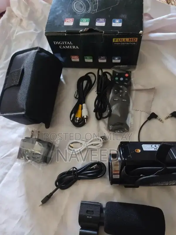 High-Definition Digital Handy Cam with Detachable Microphone