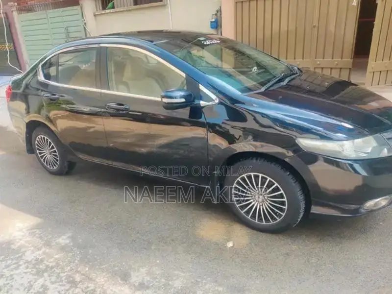 Honda City Aspire Sedan - Reliable Mid-Size Sedan