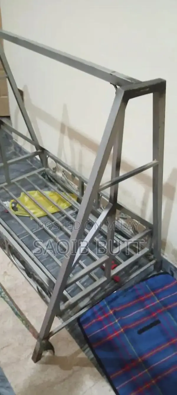 Iron swing big size for kids one peice broken need minor welding