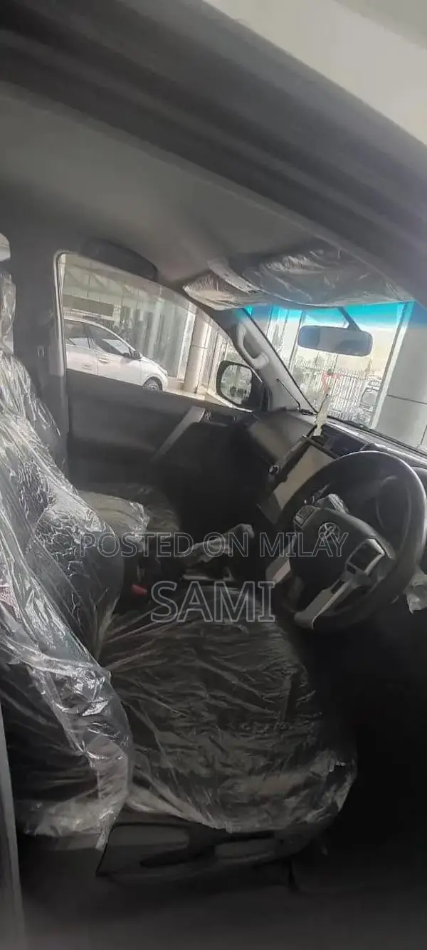 Toyota Land Cruiser Prado TX - Luxury SUV with Powerful Performance