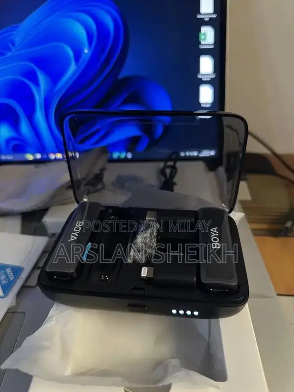BOYA All in One Wireless Microphone (BRAND NEW)