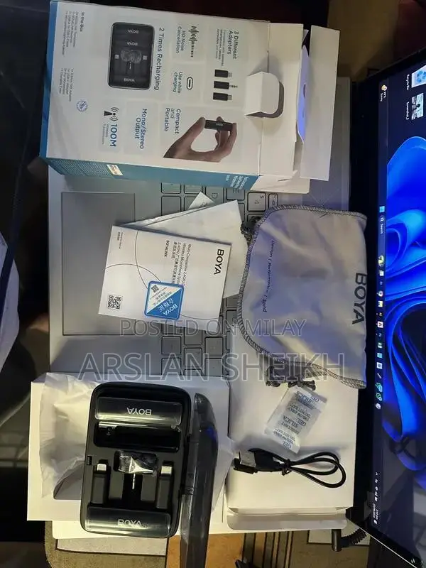 BOYA All in One Wireless Microphone (BRAND NEW)