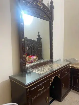 Photo - Elegant Pure Wooden Dressing Table - Classic Home Furniture