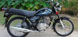 Photo - Suzuki 150 SE Motorcycle - Low Mileage, Zero Kilometer Bike