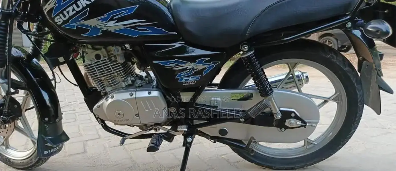Suzuki 150 SE Motorcycle - Low Mileage, Zero Kilometer Bike